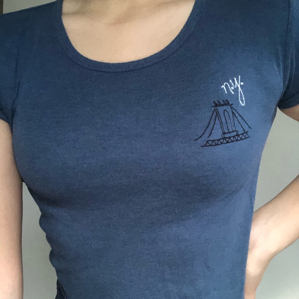 NY embroidered cropped t shirt